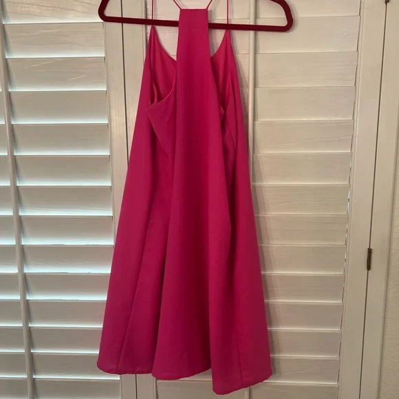 Hot pink dress - Picture 2 of 2
